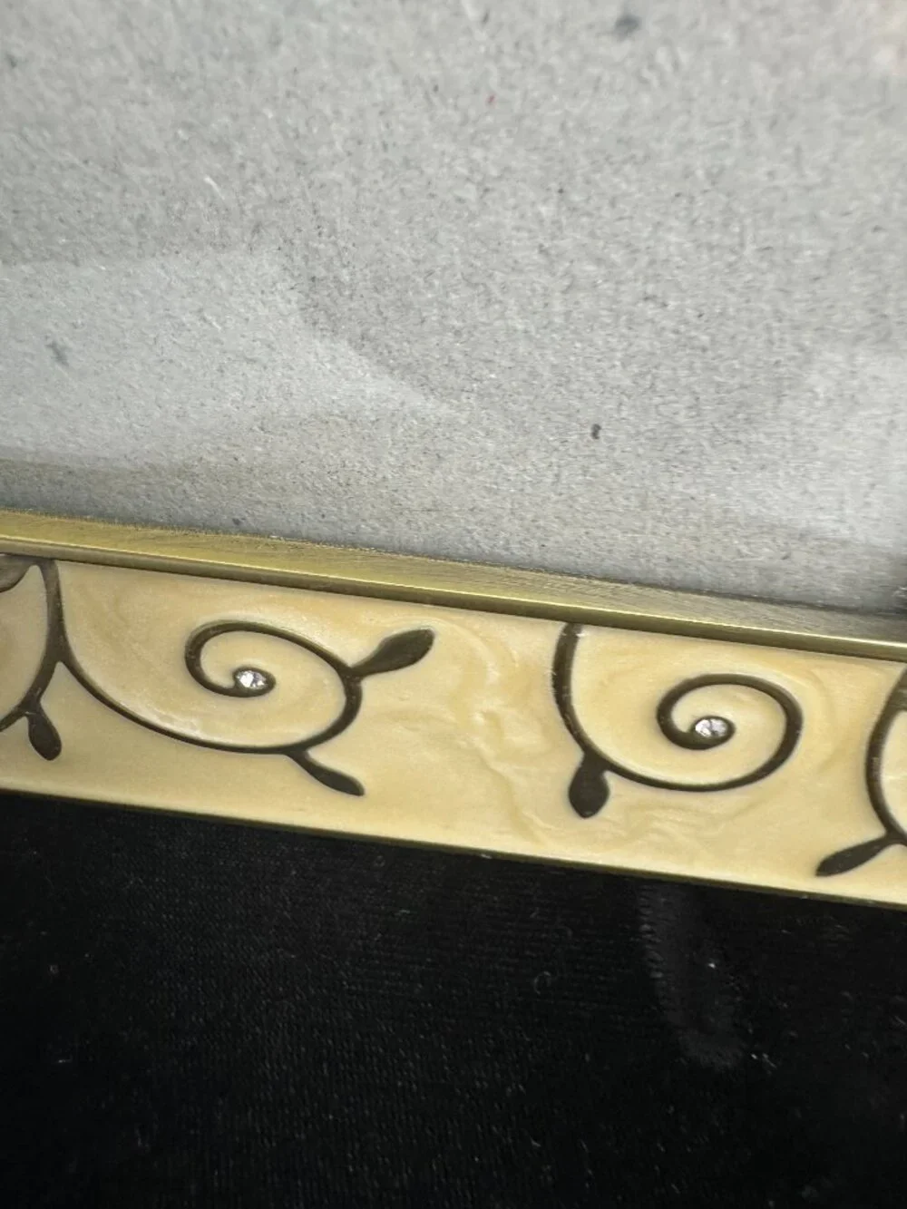 Elegant Decorative Brass Photo Frame w/ Cream Pearlized Enamel & Rhinestone